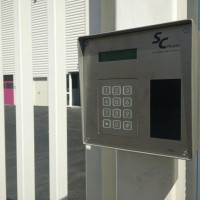 Accès sécurisé par code pour entrer sur le parking